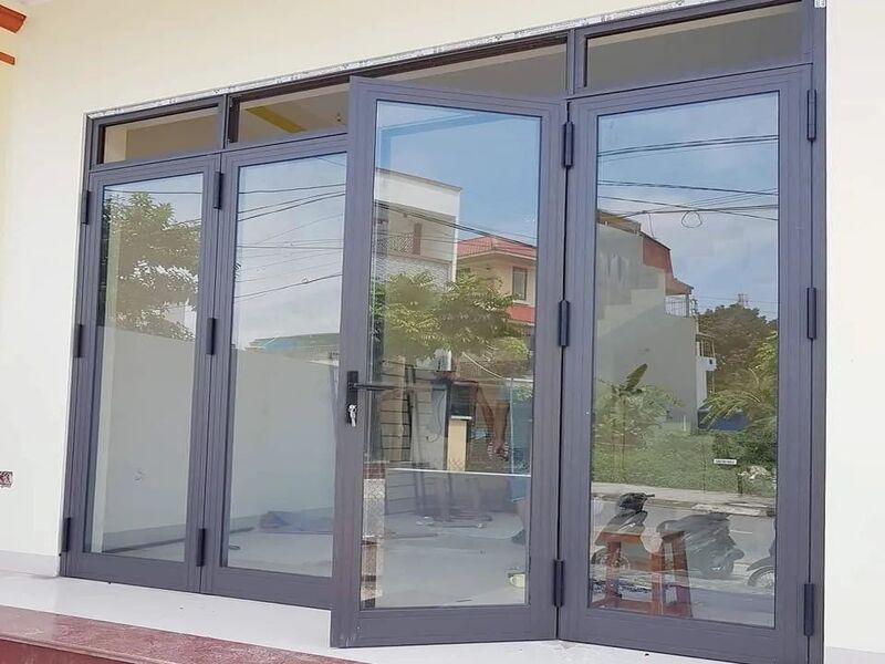 Các yếu tố ảnh hưởng đến giá cửa nhôm kính