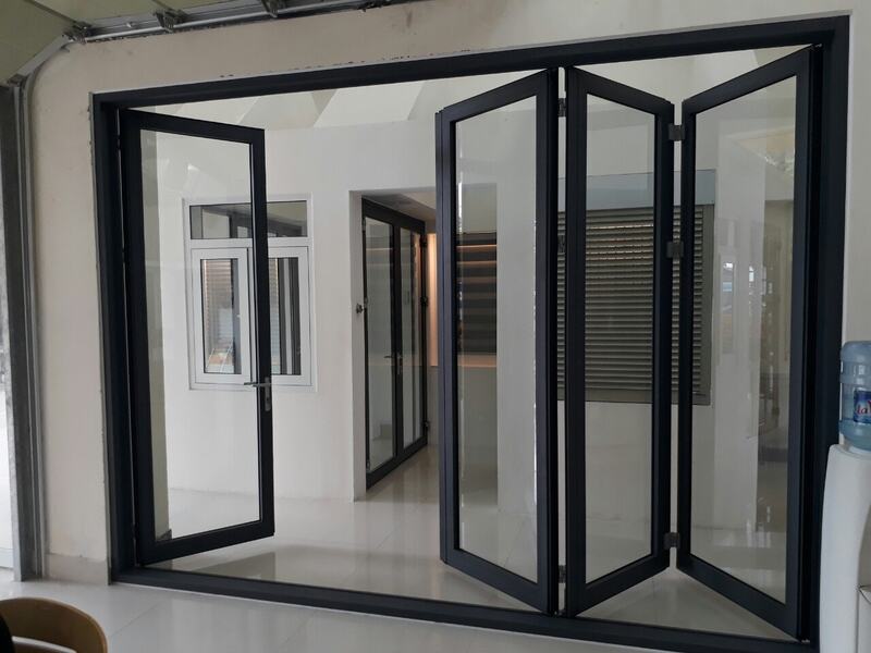 Mẫu cửa đi xếp trượt nhôm Xingfa nhập khẩu chính hãng