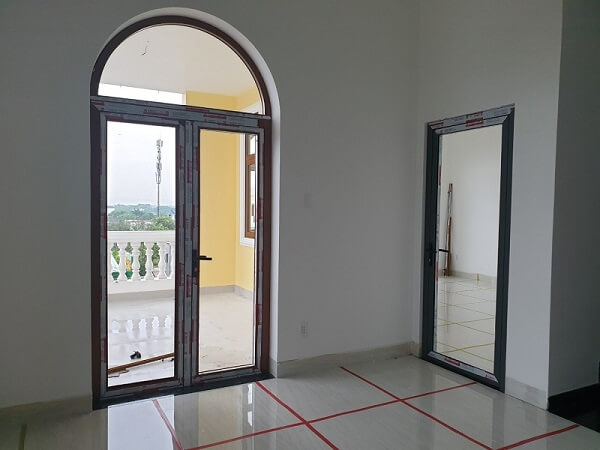 Nhôm hệ 55 phù hợp cho cửa đi và cửa sổ trong nhà ở dân dụng