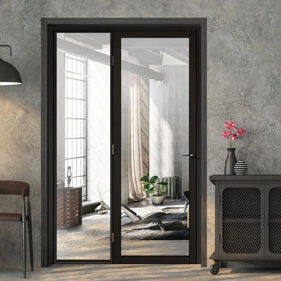 Cửa nhôm kính 2 cánh mở quay sang trọng cho cửa chính